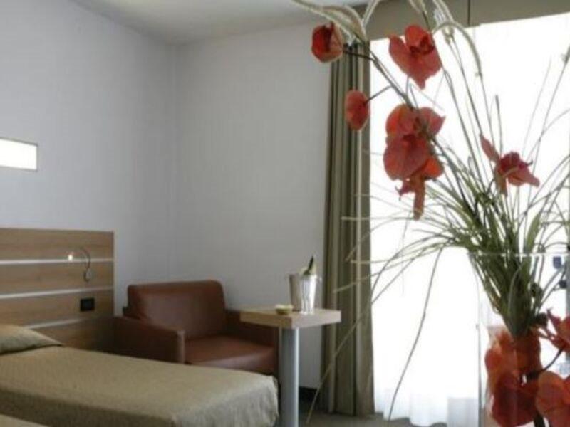 Hotel Sporting Помеция Экстерьер фото